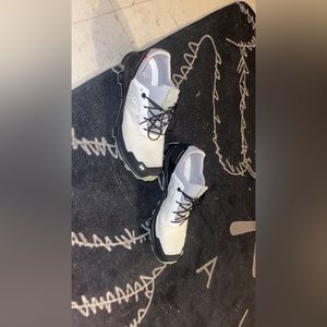 Mens oncloud size 8.5 super good condition cloudventure peak